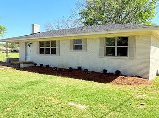 427 W Reynolds St, Pontotoc, MS 38863