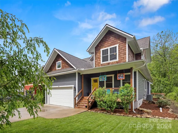 259 Flat Creek Rd, Black Mountain, NC 28711