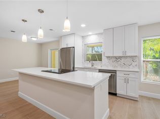 8256 Charter Club Cir UNIT 5, Fort Myers, FL 33919