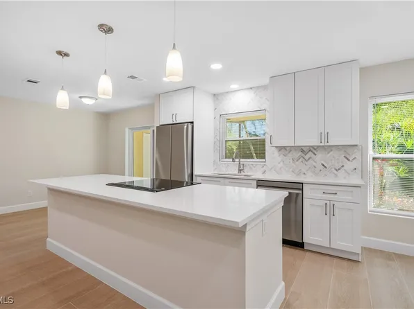 8256 Charter Club Cir Unit 5, Fort Myers, FL 33919