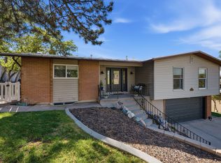 2198 S Elaine Dr E, Bountiful, UT 84010