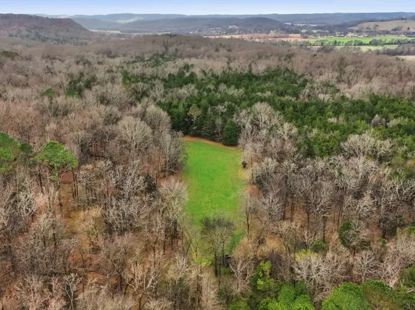 800 Nelson Rd, Pulaski, TN 38478