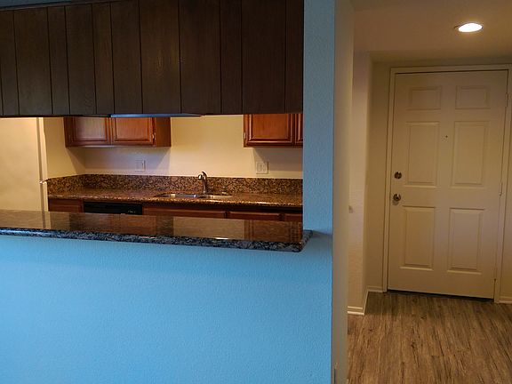 5th image of 5101 E Anaheim St #304