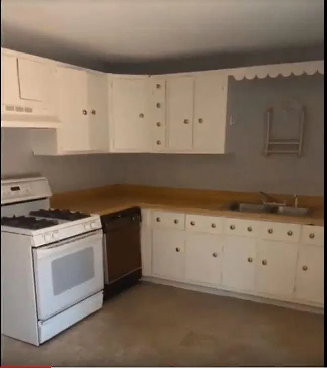 14 Central Ave — Photo 3