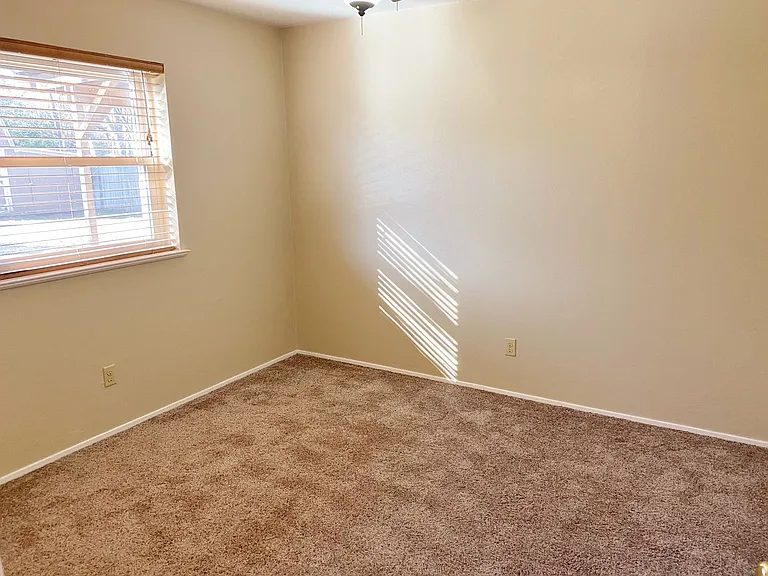 6128 Cliffside Dr — Photo 26