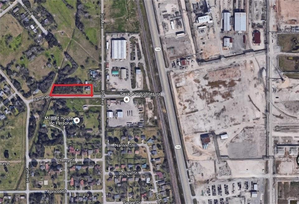 1st image of 306 Banana St