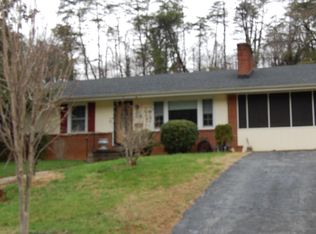 2715 Grandin Rd SW, Roanoke, VA 24015