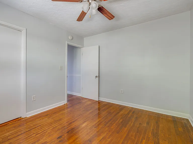 217 Banner St — Photo 10