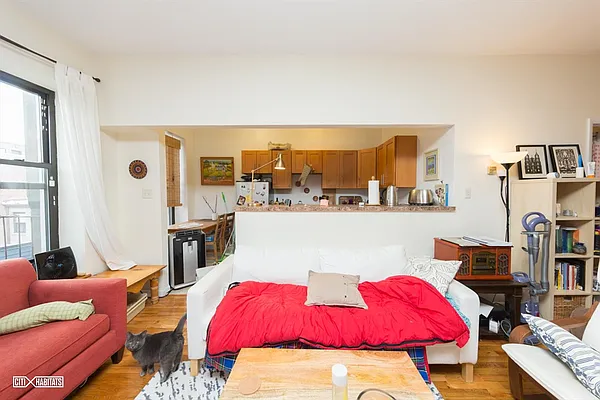 Rented by Citi Habitats | media 44