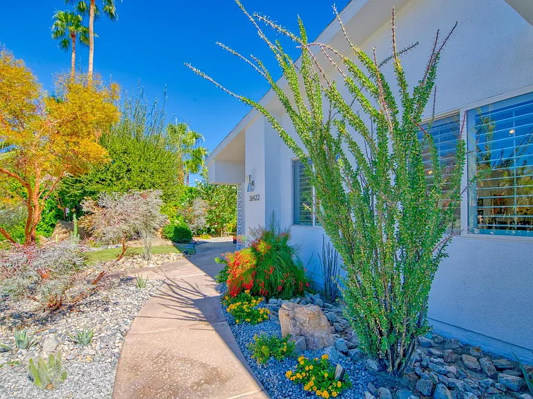 Sandsal Cir — Photo 62