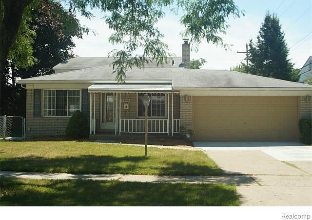 1st image of 2998 Saratoga Dr