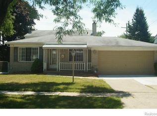 2998 Saratoga Dr, Troy, MI 48083