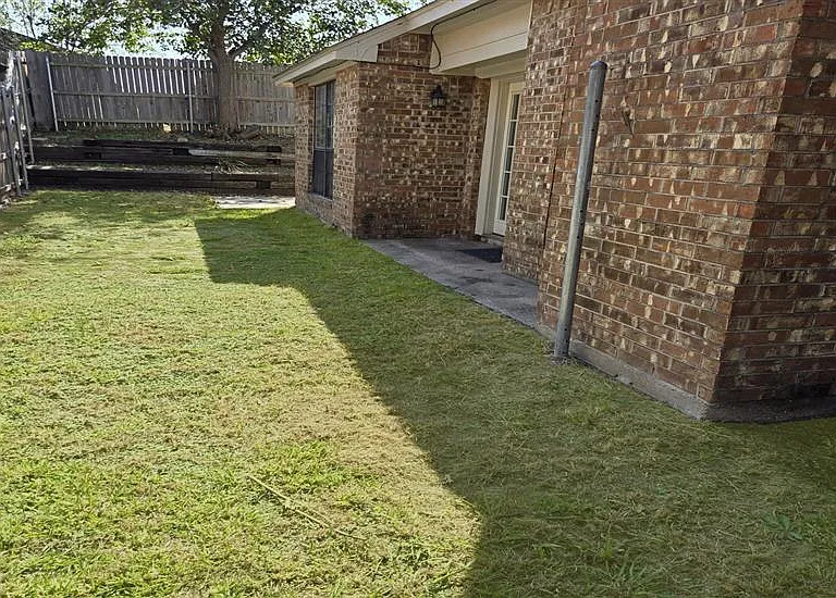 Fenced Side Yard