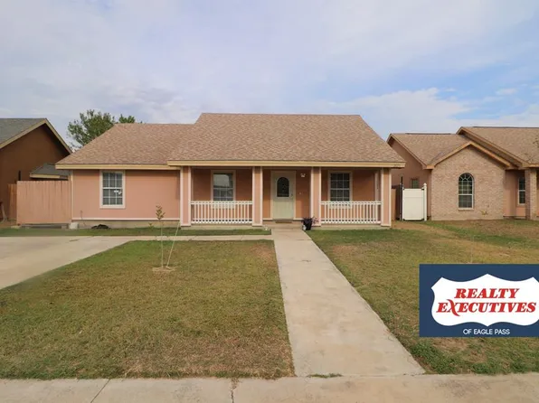 2055 Lindburgh Cir, Eagle Pass, TX 78852