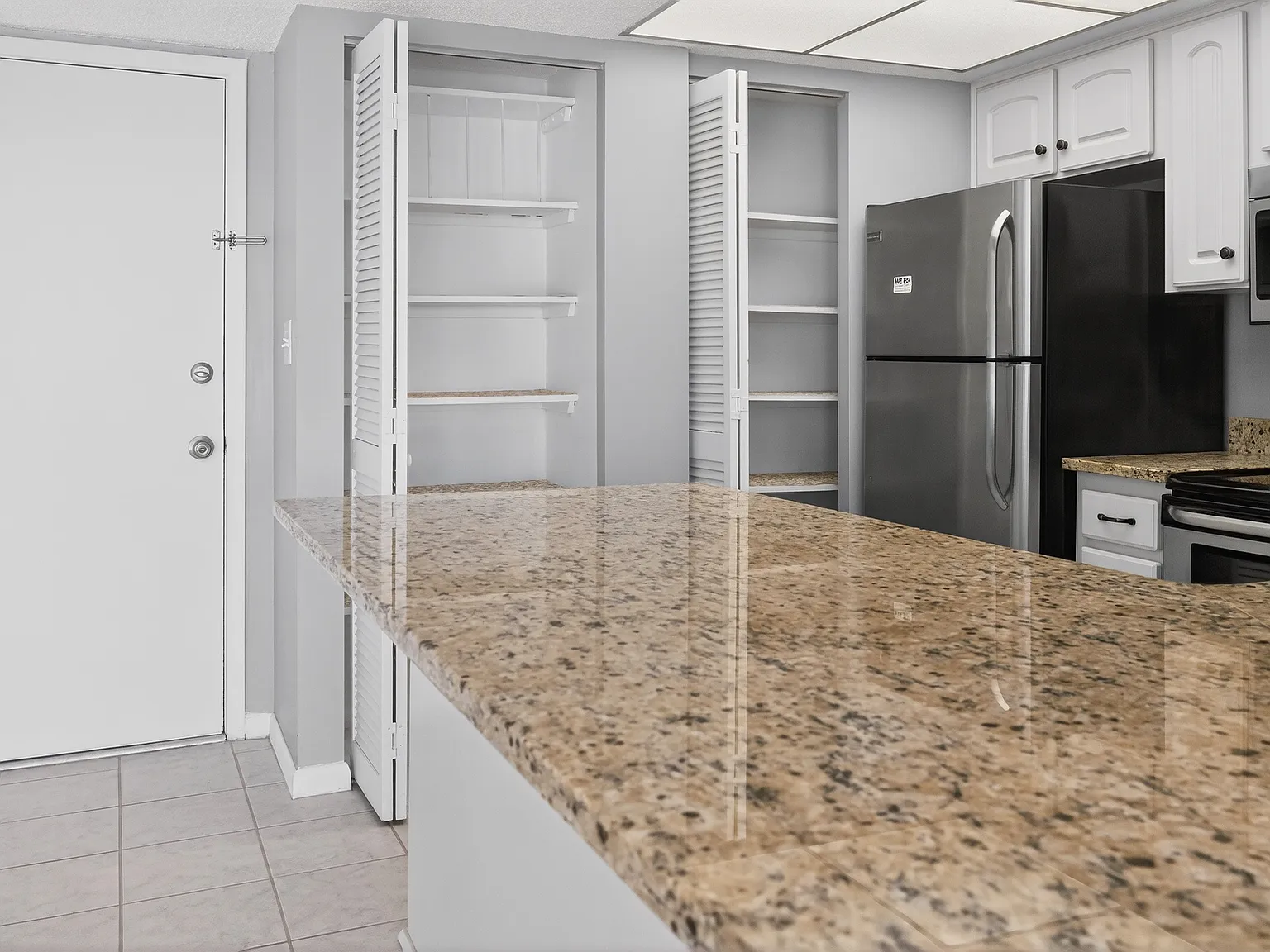 2 bed, 1308 sqft, $2,600 — Photo 4