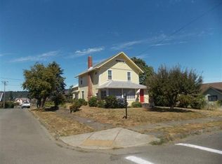 428 C St, Myrtle Point, OR 97458