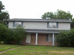 4442 Double Tree Rd, Memphis, TN 38109