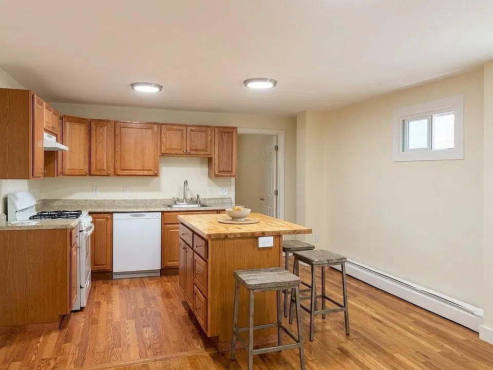 292 Beacon St #C