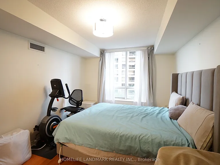 5233 Dundas St W #623 — Photo 14