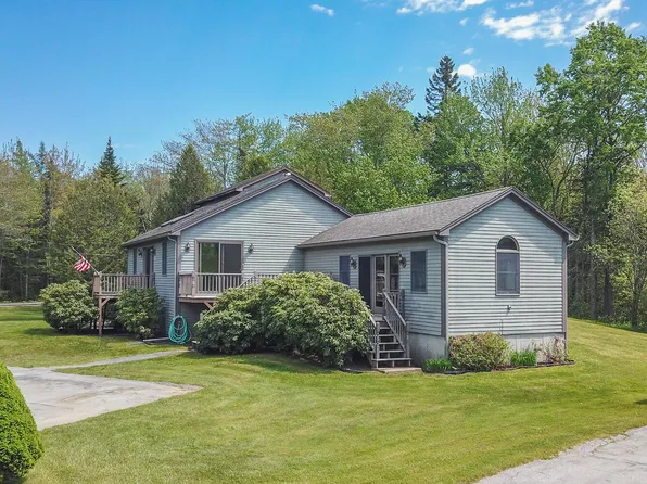 4 Makers Cove Road, Owls Head, ME 04854