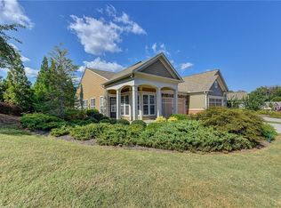 6103 Longleaf Dr, Hoschton, GA 30548
