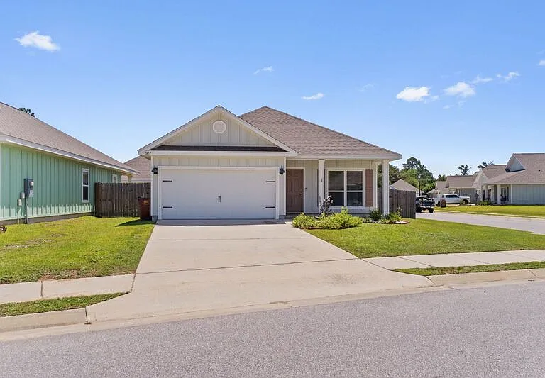 5857 Danbury Blvd — Photo 1