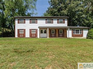 4 Carlton Pl, Morganville, NJ 07751