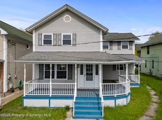 1227 Main St, Dickson City, PA 18519