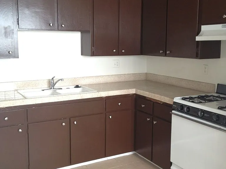 1512 Oakdale Ave — Photo 2