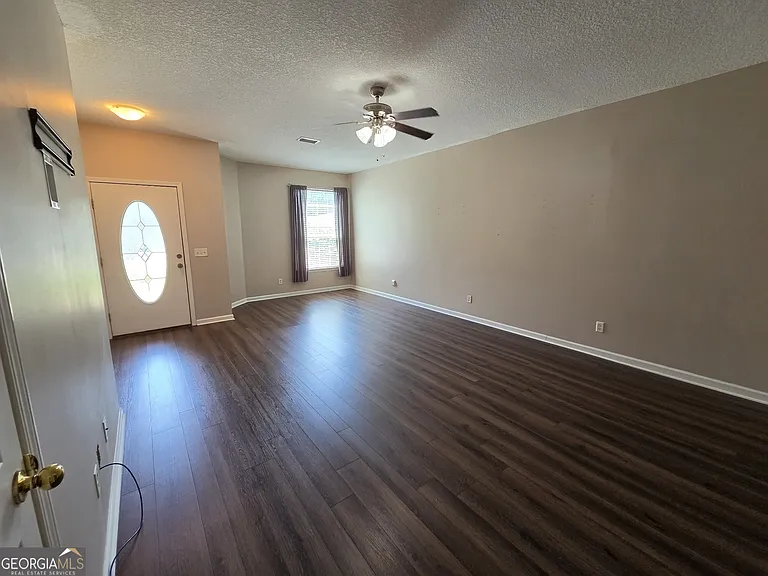 107 Magnolia Ct — Photo 9