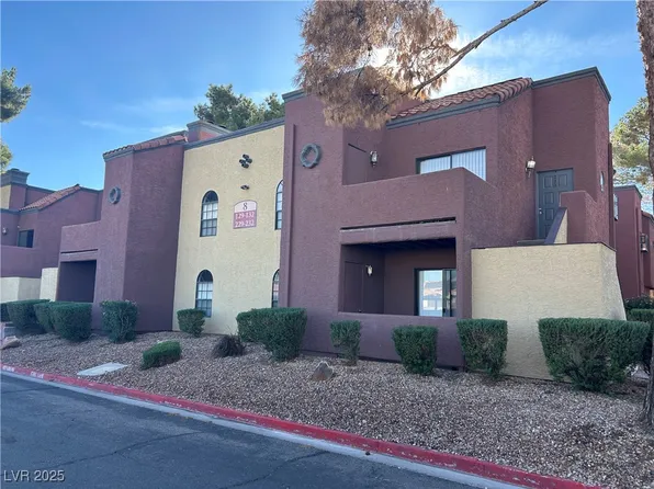 4050 Pacific Harbors Dr Unit 130, Las Vegas, NV 89121