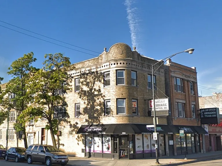 3937 W Fullerton Ave #2 — Photo 5