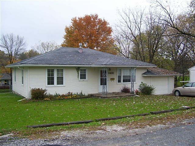 1st image of 1401 E McPherson St