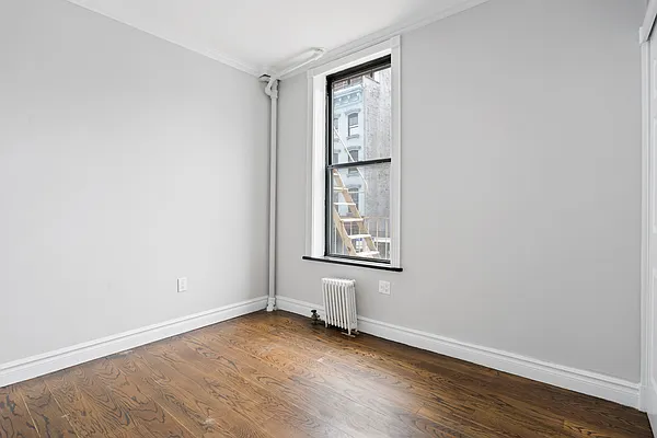 Rented by Douglas Elliman | media 15