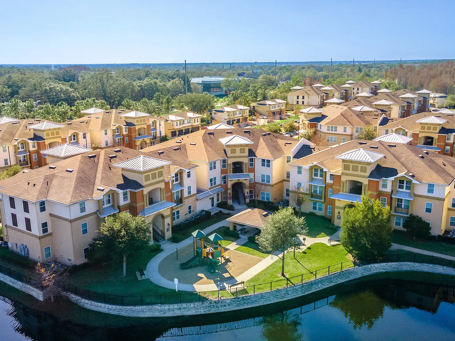 Osceola Pointe — Photo 3