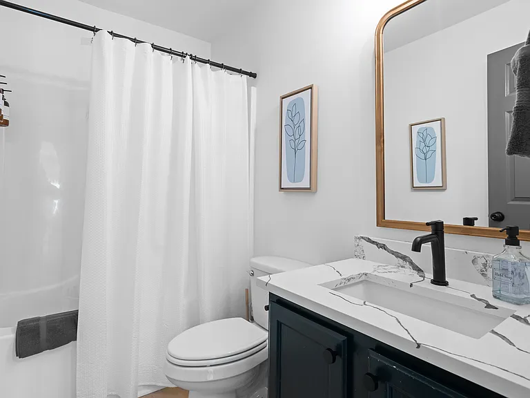 604 Julian St NW — Photo 53