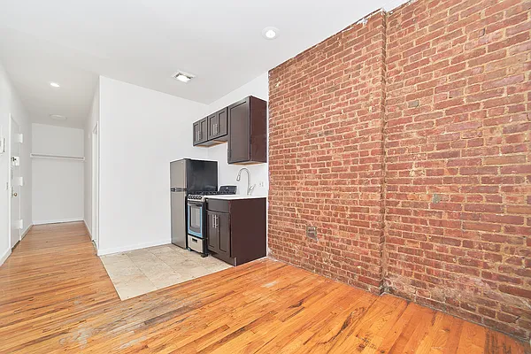 Rented by Living New York | media 11