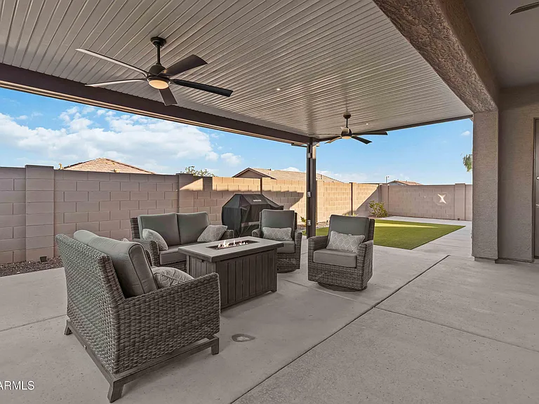 21261 W Virginia Ave — Photo 31