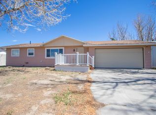 11 Jonquil St, Casper, WY 82604