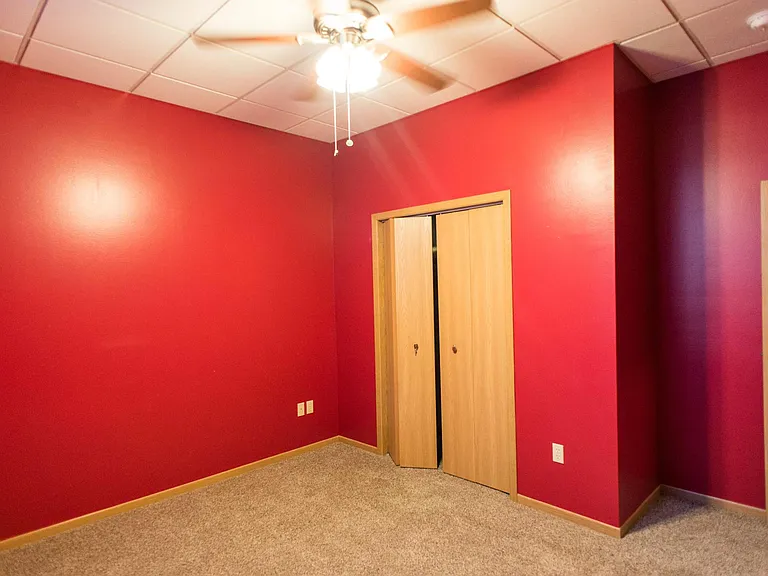 411 Broadway N #102 — Photo 6