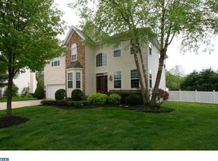 24 Red Hill Ct, Mount Laurel, NJ 08054