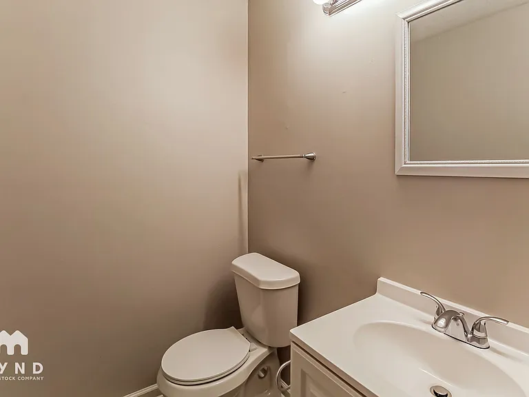 4631 Lasalle Pl — Photo 10