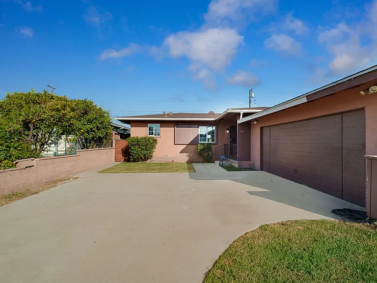 13708 Purche Ave — Photo 4