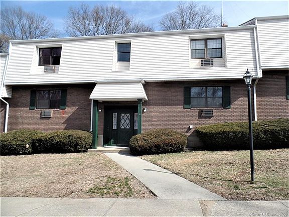 38 Enid St APT A, Bridgeport, CT 06606 Zillow