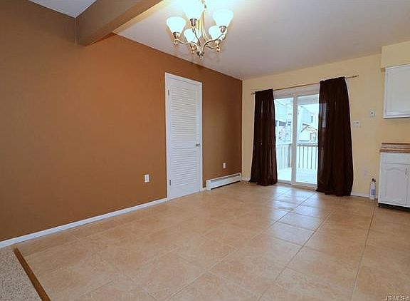 5th image of 935 Seagull Dr