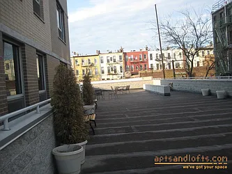 Rented by aptsandlofts.com