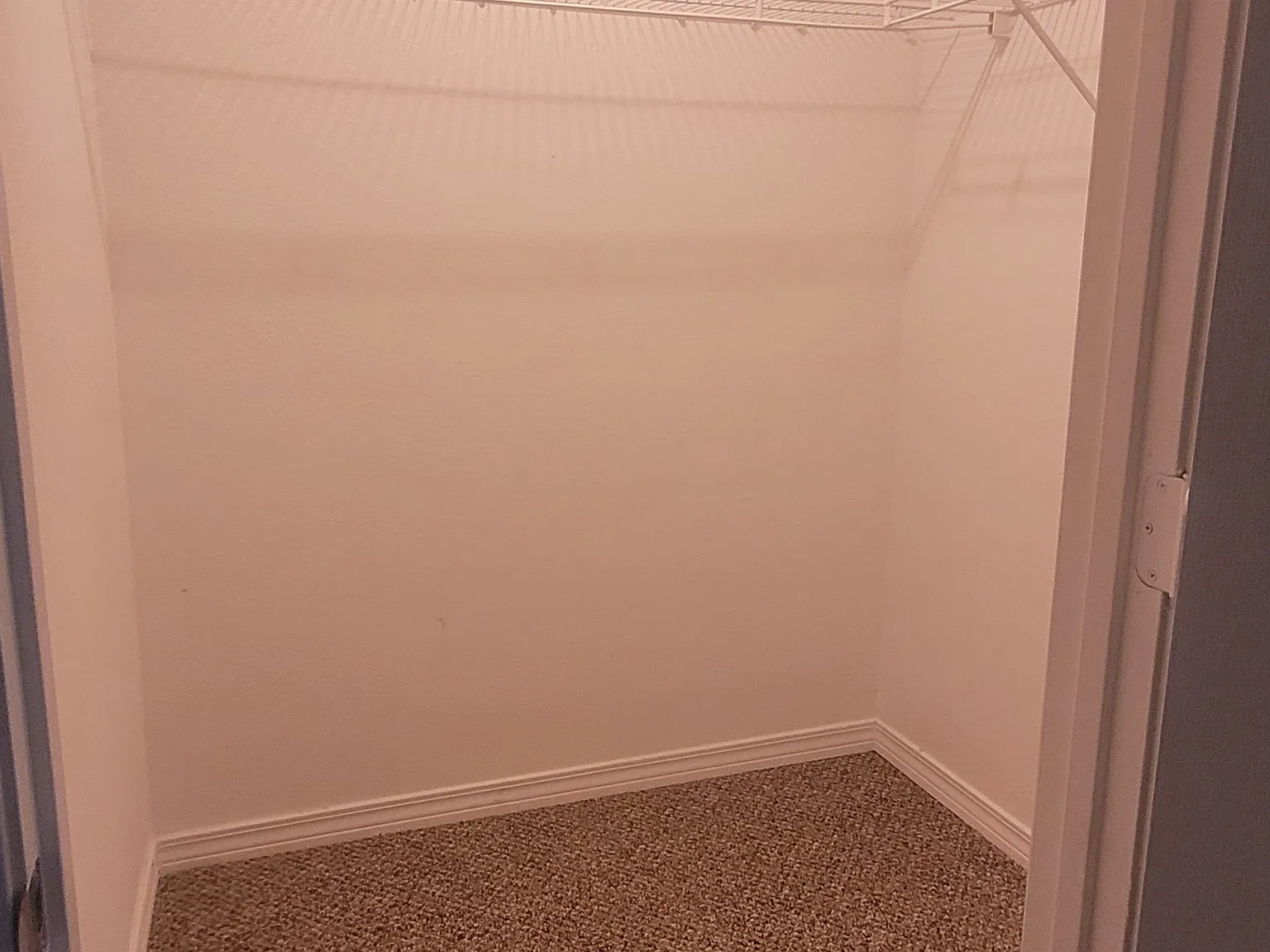 274 Rodenberg Ave — Photo 2