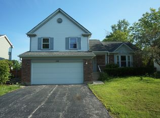 110 Copperwood Dr, Buffalo Grove, IL 60089