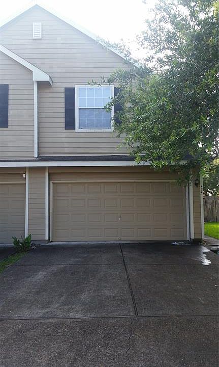 1st image of 424 Folk Crest Ln