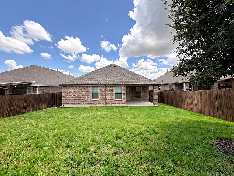 3413 Sabine Dr — Photo 39